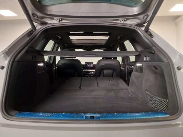 AUDI SQ5 usata, con Sedile posteriore sdoppiato