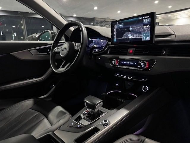 AUDI A4 usata, con Controllo automatico clima