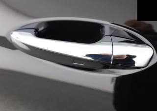 MERCEDES-BENZ E 220 usata, con Leve al volante