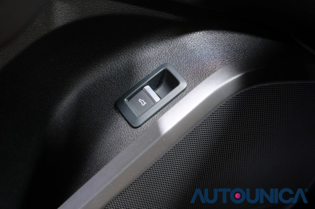 AUDI Q5 usata, con Airbag testa