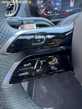 MERCEDES-BENZ GLA 200 usata, con Leve al volante