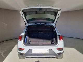 VOLKSWAGEN T-Roc usata, con Autoradio