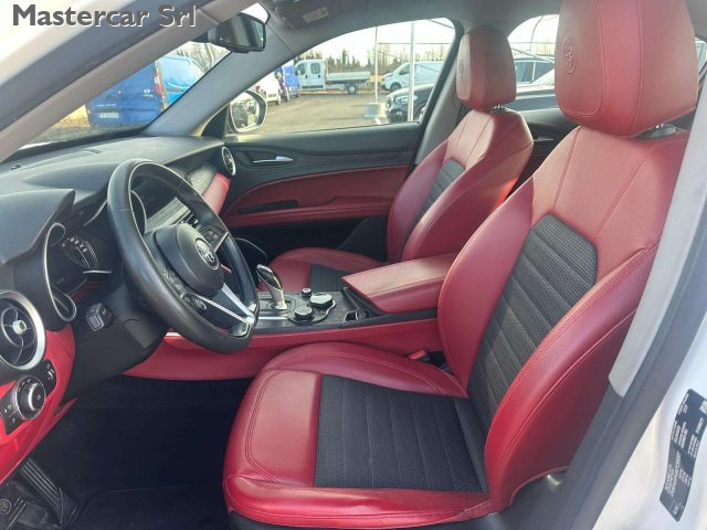 ALFA ROMEO Stelvio usata, con Volante in pelle