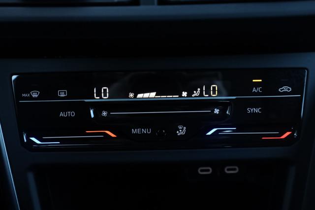 VOLKSWAGEN Polo usata, con Leve al volante