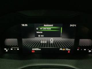 SKODA Karoq usata, con Bracciolo