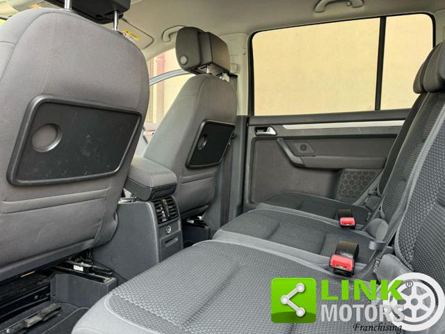 VOLKSWAGEN Touran usata, con Bluetooth