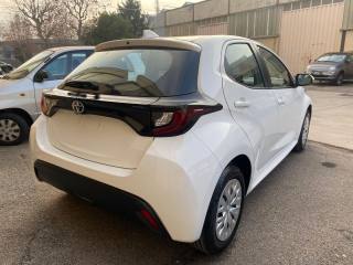TOYOTA Yaris usata, con Alzacristalli elettrici