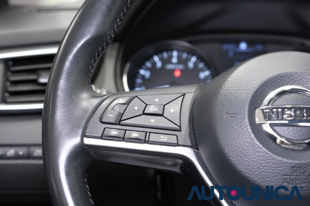 NISSAN Qashqai usata, con USB