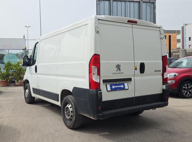 PEUGEOT Boxer usata, con Airbag