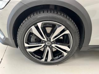 VOLVO V60 Cross Country usata, con Alzacristalli elettrici