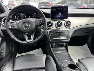 MERCEDES-BENZ GLA 200 usata, con Tettuccio apribile