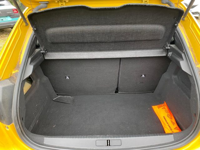 PEUGEOT 208 usata, con Airbag laterali