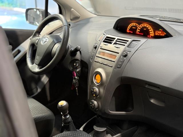 TOYOTA Yaris usata, con ESP