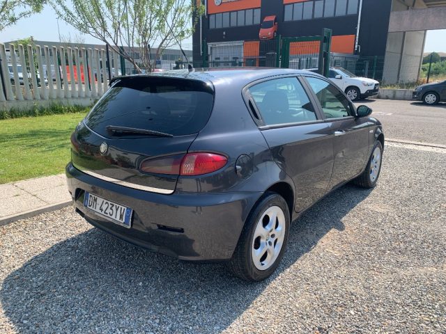 ALFA ROMEO 147 usata, con Autoradio