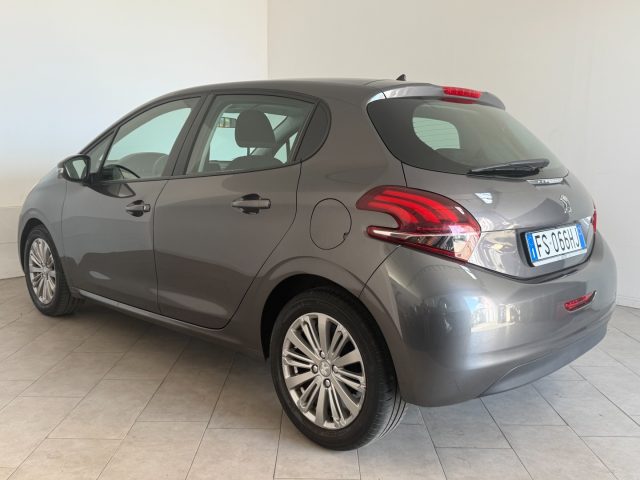 PEUGEOT 208 usata 3