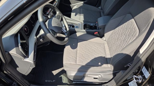 VOLKSWAGEN Golf usata, con Servosterzo