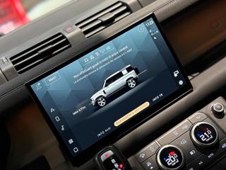 LAND ROVER Defender usata, con Interni in pelle