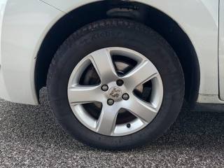 PEUGEOT 3008 usata, con Boardcomputer