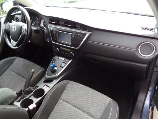TOYOTA Auris usata, con Chiusura centralizzata