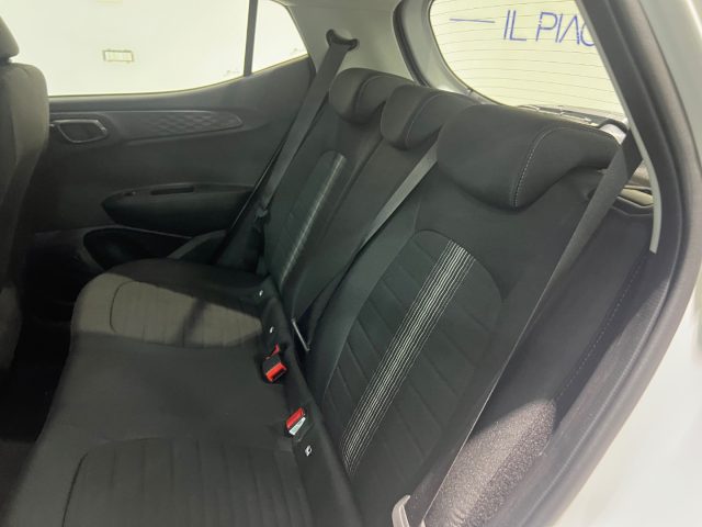 HYUNDAI i10 usata, con Touch screen