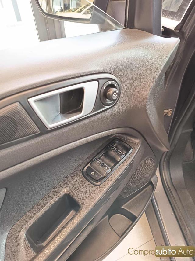 FORD EcoSport usata, con ESP