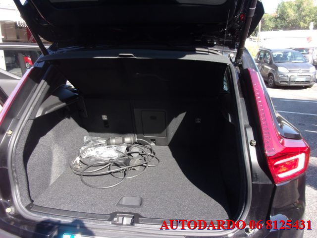 VOLVO XC40 usata, con Specchietti laterali elettrici