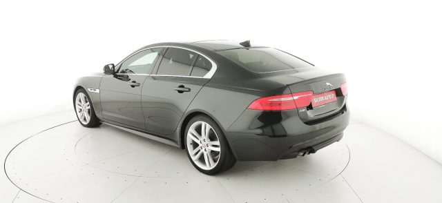 JAGUAR XE usata, con Alzacristalli elettrici
