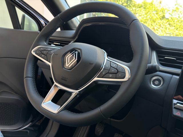 RENAULT Captur usata, con Park Distance Control