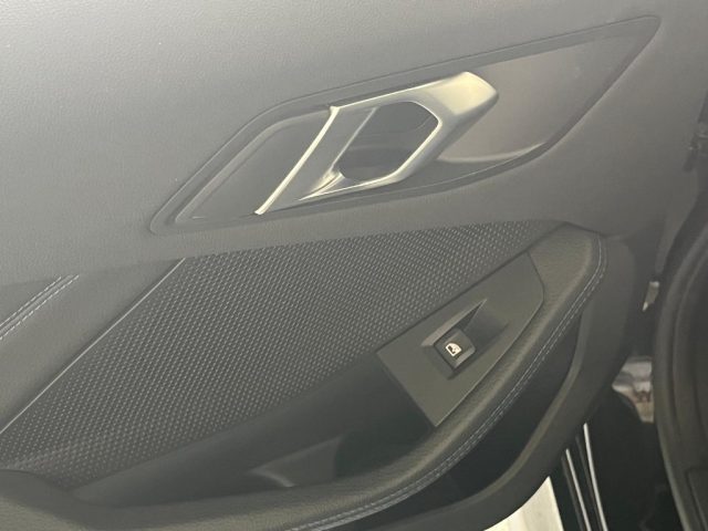 BMW 118 usata, con Sensori di parcheggio posteriori