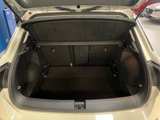 VOLKSWAGEN T-Roc usata, con Volante in pelle