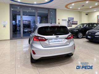 FORD Fiesta usata, con Autoradio