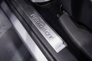 PEUGEOT 5008 usata, con Servosterzo