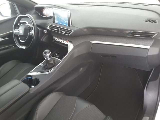 PEUGEOT 3008 usata, con Fendinebbia