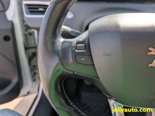 PEUGEOT 2008 usata, con Airbag testa