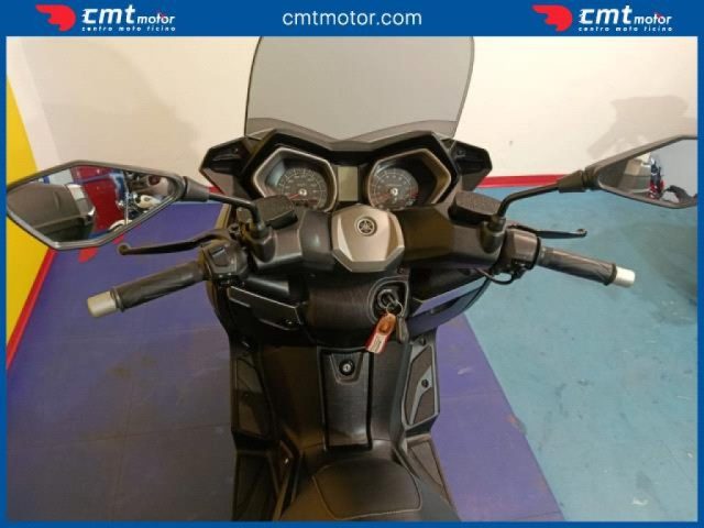 YAMAHA X-Max 400 usata 10