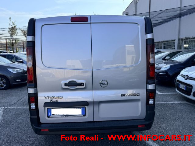 OPEL Vivaro usata, con Park Distance Control