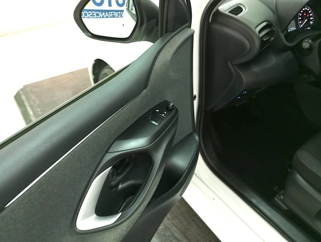 TOYOTA C-HR usata, con Luci diurne LED