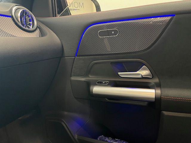 MERCEDES-BENZ GLA 200 usata, con Fendinebbia