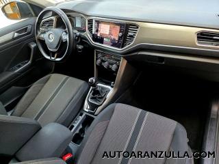 VOLKSWAGEN T-Roc usata, con Controllo automatico clima