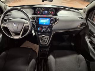 LANCIA Ypsilon usata, con Fendinebbia