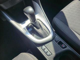 TOYOTA Yaris usata, con Bluetooth