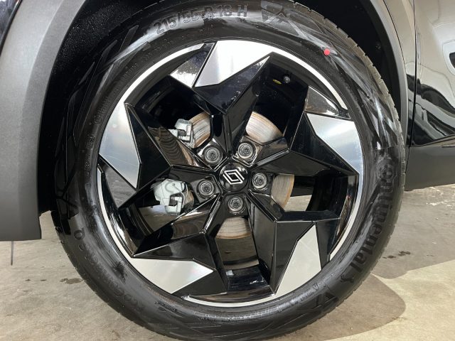 RENAULT Captur usata, con Volante in pelle
