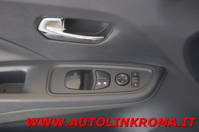 NISSAN Micra usata, con Touch screen