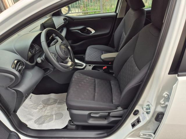 TOYOTA Yaris usata, con Controllo automatico clima