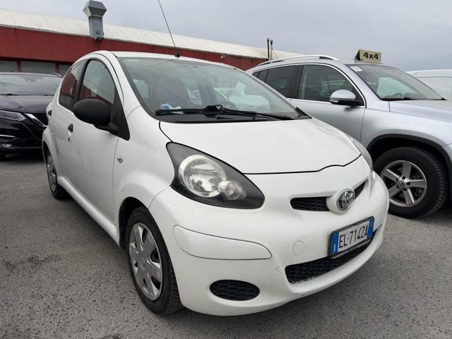 TOYOTA Aygo usata, con Airbag