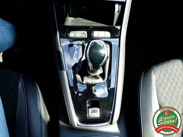 OPEL Grandland X usata, con USB