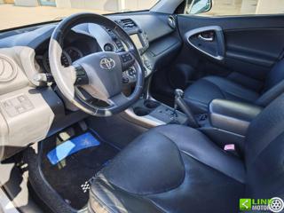 TOYOTA RAV 4 MY23 usata, con Climatizzatore
