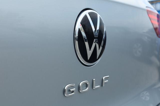 VOLKSWAGEN Golf usata, con Frenata d