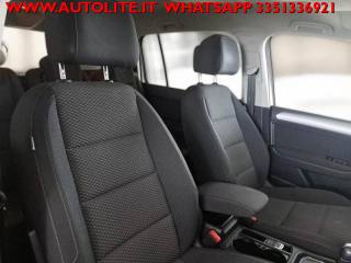 VOLKSWAGEN Touran usata, con Fendinebbia