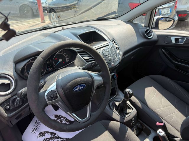 FORD Fiesta usata, con ESP